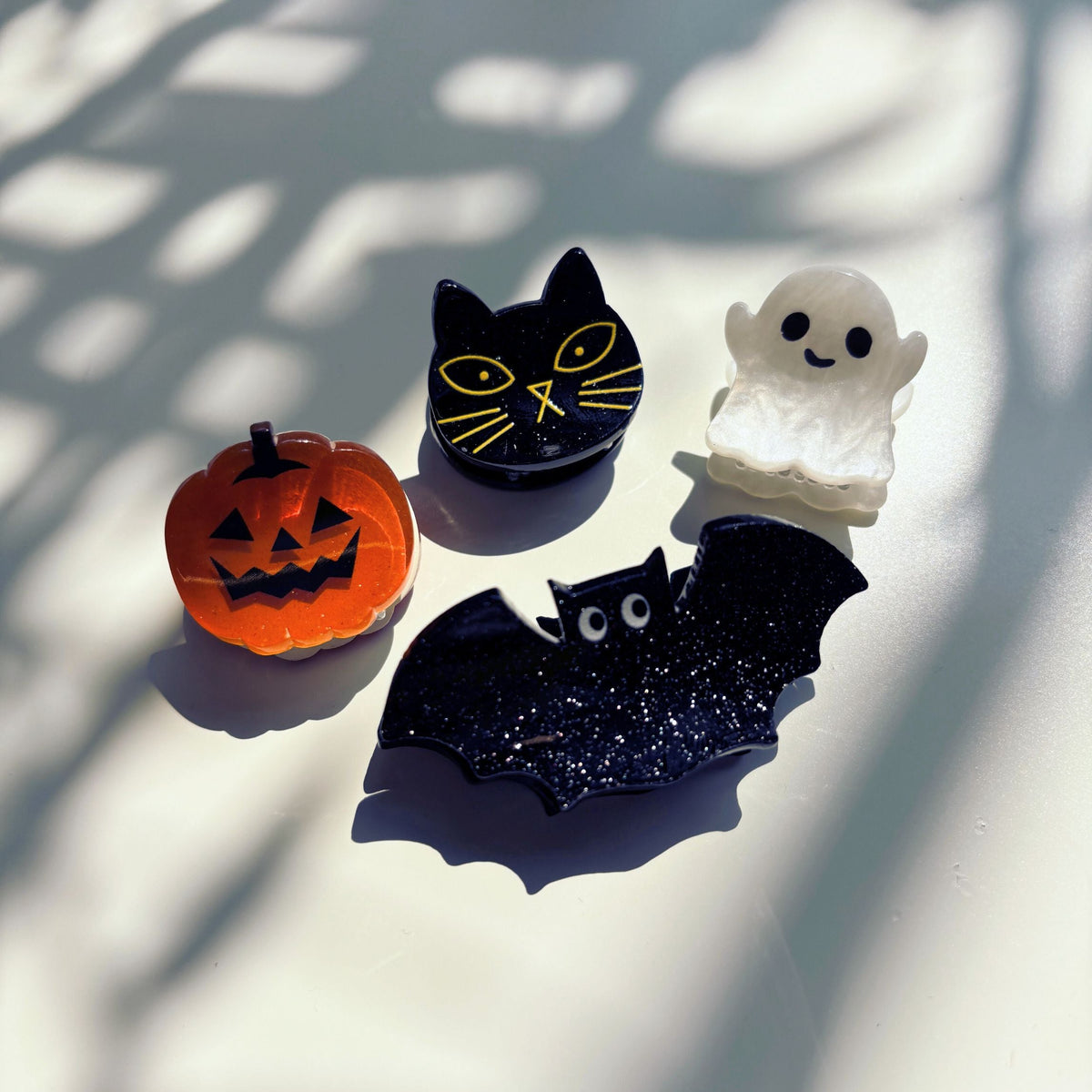 Spooky Mini Velvet Hair Claws — Set of 4