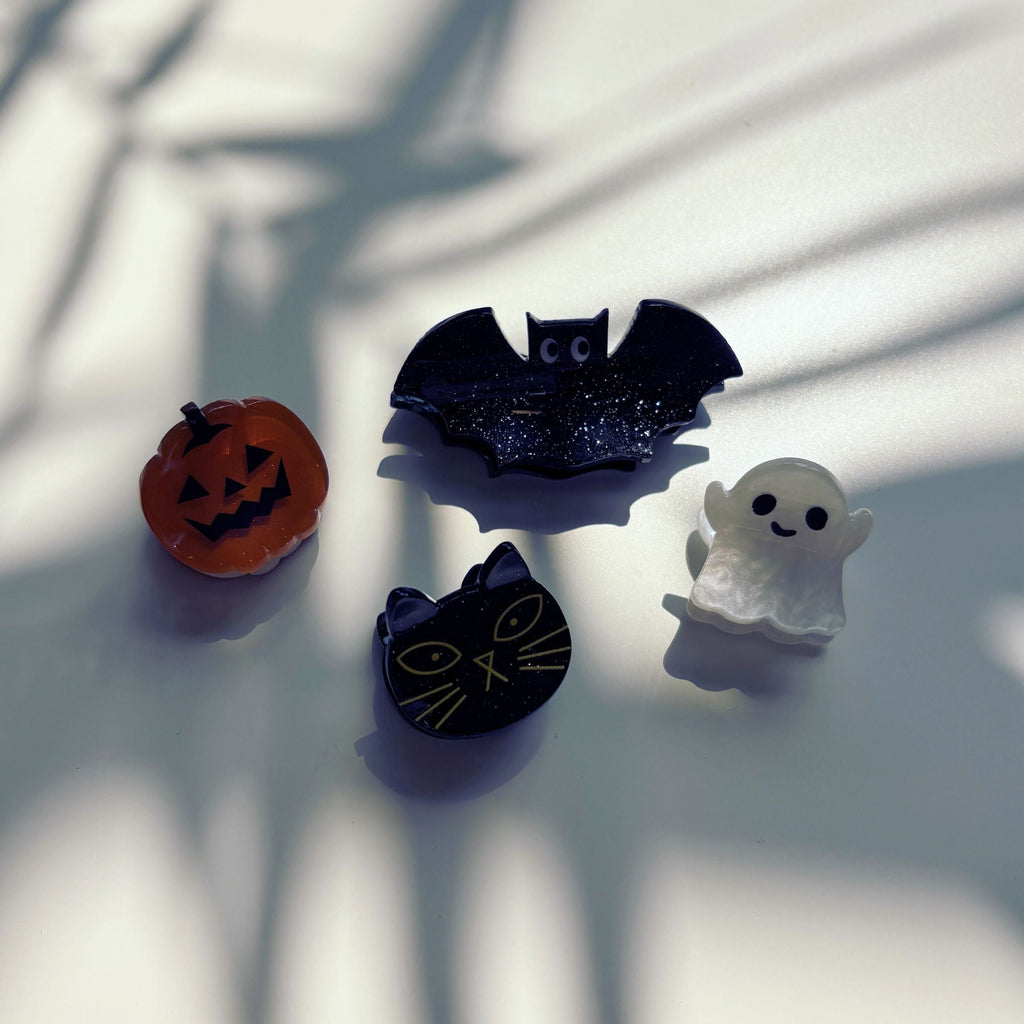 Spooky Mini Velvet Hair Claws — Set of 4