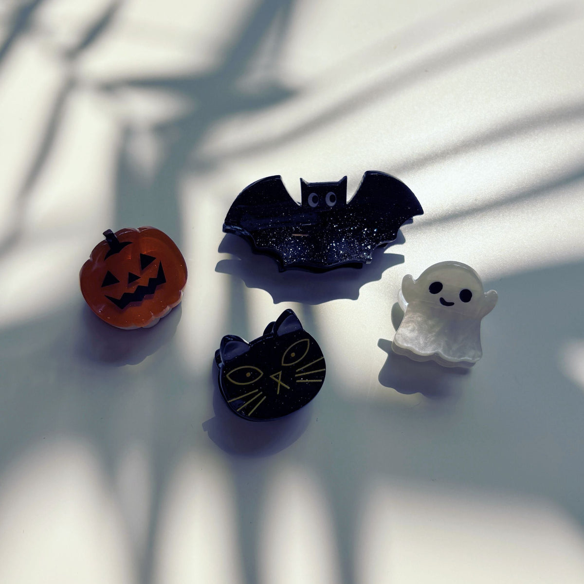 Spooky Mini Velvet Hair Claws — Set of 4