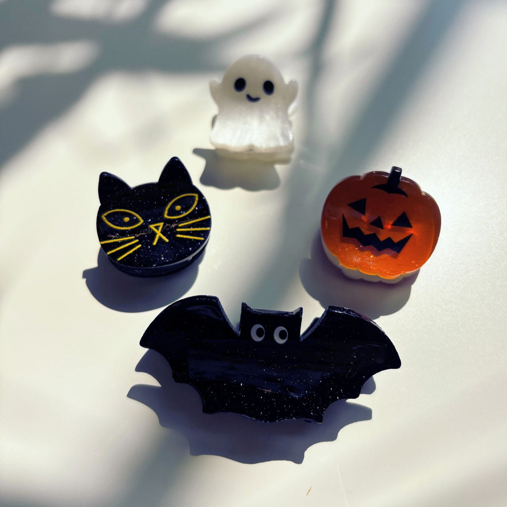 Spooky Mini Velvet Hair Claws — Set of 4